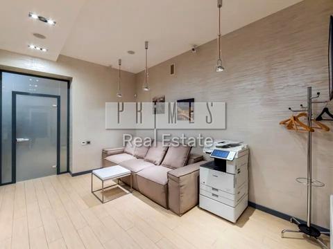 комерційна за адресою Воздвиженська вул., 22