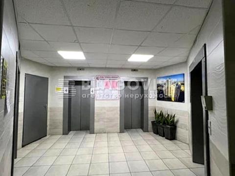 квартира за адресою Срібнокільська вул., 1