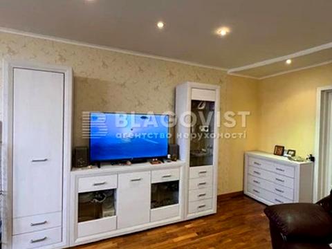 квартира за адресою Срібнокільська вул., 1