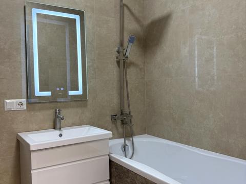 квартира по адресу Гідності, 1