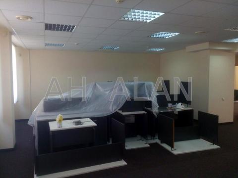 комерційна за адресою Сім'ї Прахових вул. (Гайдара), 22