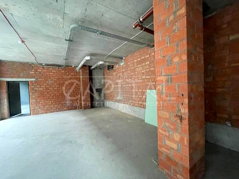 комерційна за адресою Предславинська вул., 57