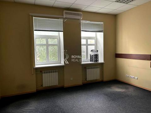 комерційна за адресою Саксаганського вул., 106