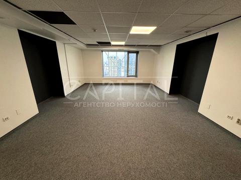 комерційна за адресою Шовковична вул., 42/44