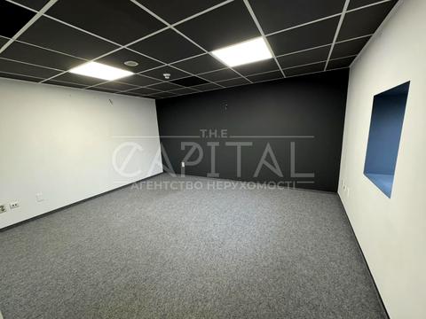 комерційна за адресою Шовковична вул., 42/44