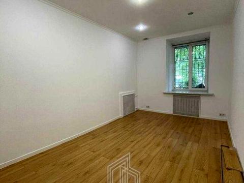 коммерческая по адресу Михаила Грушевского ул., 34/1