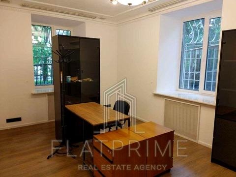 коммерческая по адресу Михаила Грушевского ул., 34/1