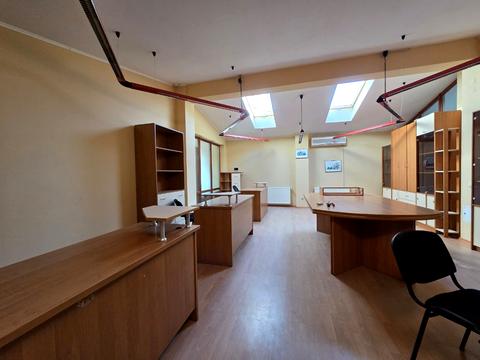 коммерческая по адресу Кардинала Любомира Гузара ул., 34