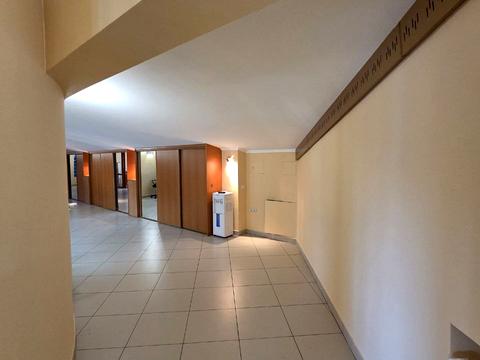 коммерческая по адресу Кардинала Любомира Гузара ул., 34