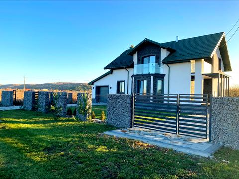 дом по адресу Нова