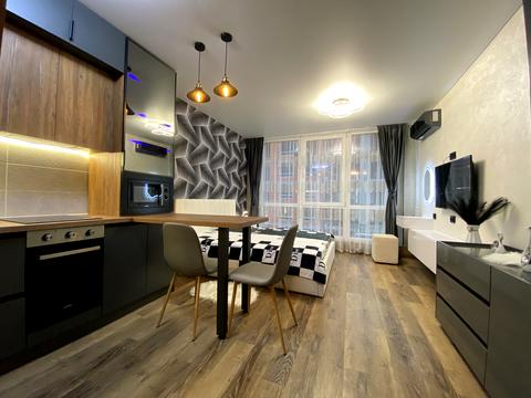 квартира за адресою Романа Левицького вул., 4