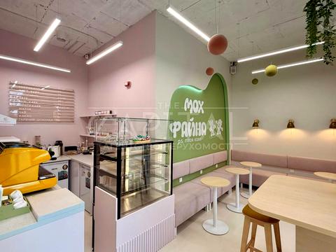 комерційна за адресою Салютна вул., 2-Б