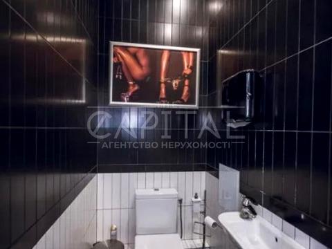 комерційна за адресою Велика Васильківська вул. (Червоноармійська), 72