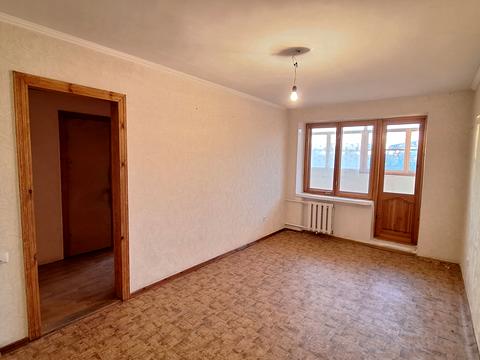 квартира за адресою смт. Великодолинське, Центральна вул., 1