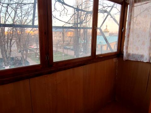 квартира за адресою смт. Великодолинське, Центральна вул., 1