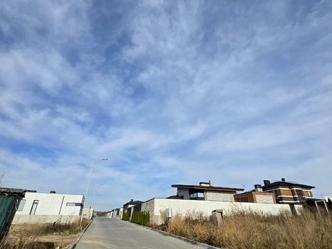 участок по адресу лучано паваротті