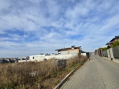 участок по адресу лучано паваротті