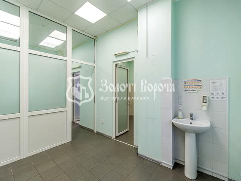 комерційна за адресою Вишгородська вул., 38