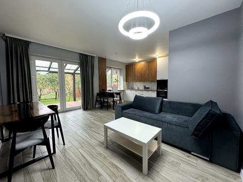 будинок за адресою Юності