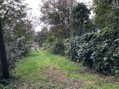 ділянка за адресою Брюховицька вул.