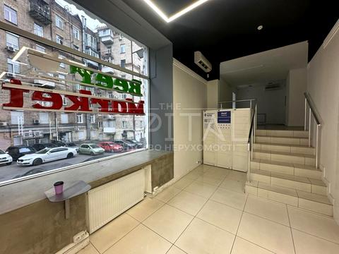 комерційна за адресою Лютеранська вул., 3