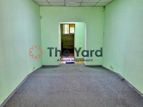 комерційна за адресою Миколи Руденка бульв. (Кольцова), 17-А