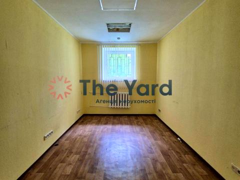 комерційна за адресою Миколи Руденка бульв. (Кольцова), 17-А