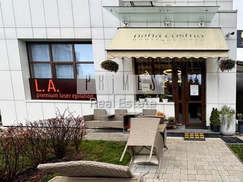 комерційна за адресою Андрія Верхогляда вул. (Михайла Драгомирова), 15-А