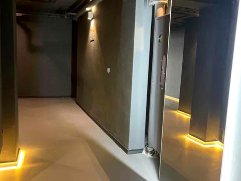 комерційна за адресою Ділова вул. (Димитрова), 2-Б