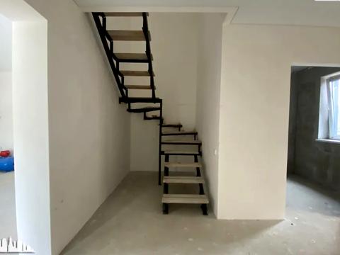 дом по адресу Спортивна