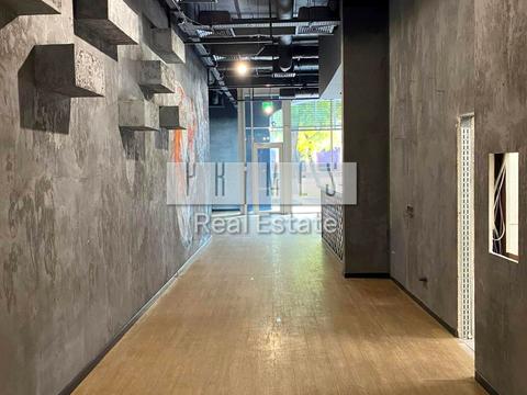 комерційна за адресою Набережно-Хрещатицька вул., 58