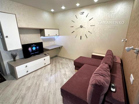 квартира по адресу Левка Лукʼяненка ул. (Василия Жуковского), 18