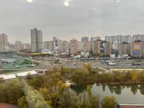 квартира за адресою Київ, Срібнокільська вул., 2-А