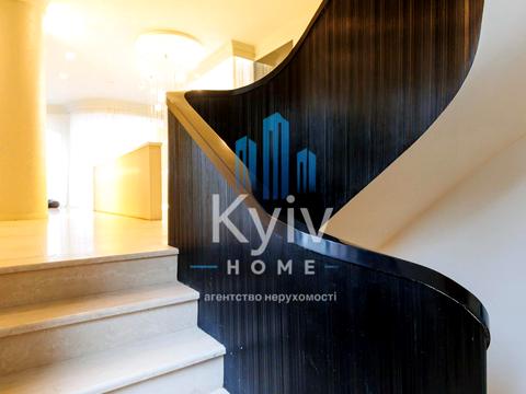 будинок за адресою с. Козин, Лугова