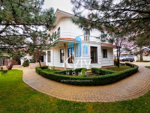 будинок за адресою с. Козин, Лугова