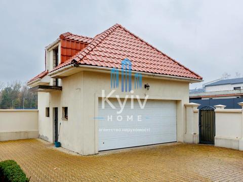 будинок за адресою с. Козин, Лугова