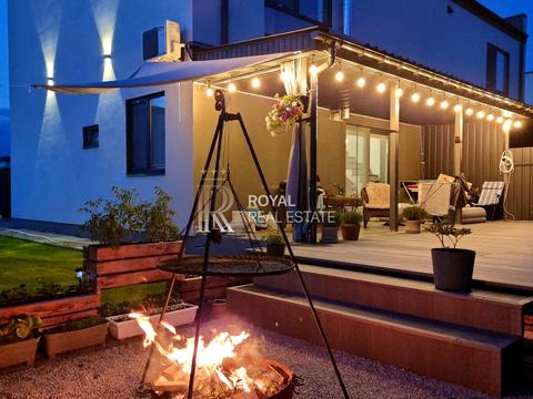 дом по адресу Виноградная ул.