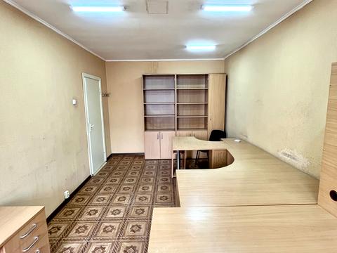 комерційна за адресою Тетянинська вул. (Леваневського), 7