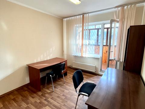 комерційна за адресою Тетянинська вул. (Леваневського), 7