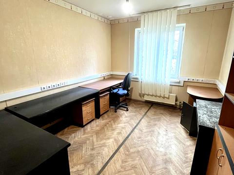 комерційна за адресою Тетянинська вул. (Леваневського), 7