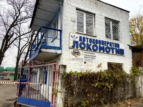 паркомісце за адресою Балукова вул., 24