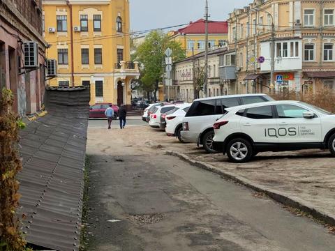 комерційна за адресою Ярославська вул., 4-Б