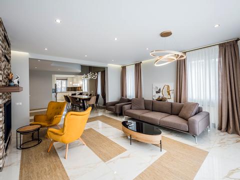 будинок за адресою Грушевського, 11