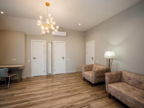 будинок за адресою Грушевського, 11