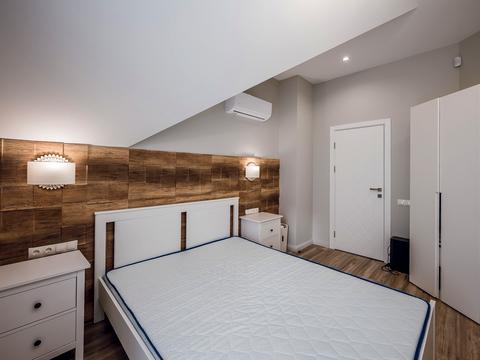 будинок за адресою Грушевського, 11