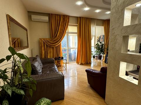 квартира за адресою Набережна, 7