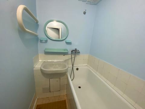 квартира за адресою Володимира Івасюка просп. (Героїв Сталінграду), 1