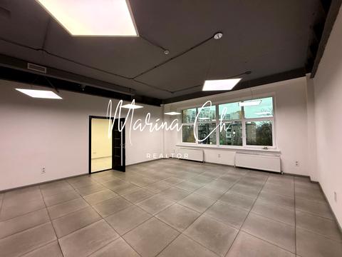 комерційна за адресою Дмитра Яворницького просп. (Карла Маркса), 5