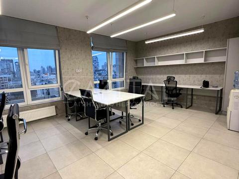 коммерческая по адресу Жилянская ул., 68