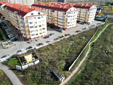 участок по адресу Героев Небесной Сотни просп.